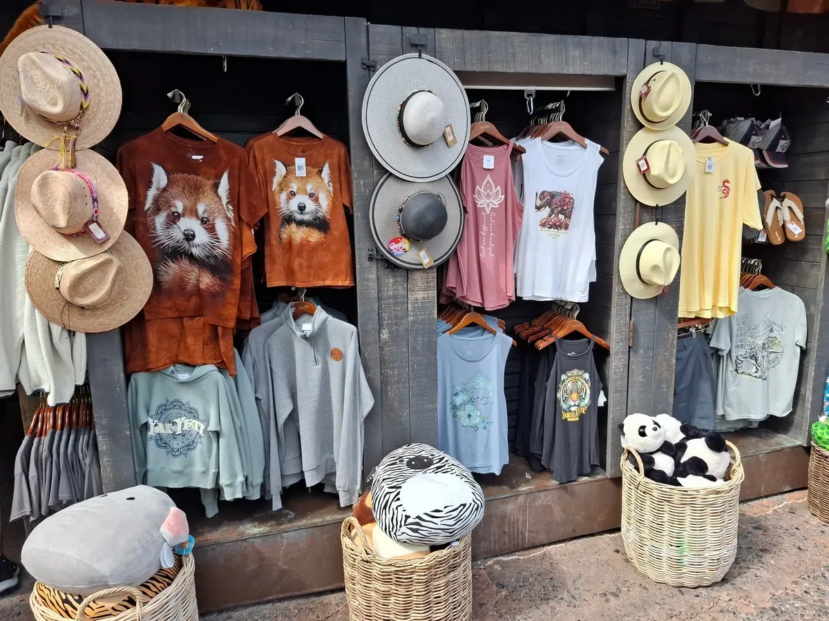 Animal_Kingdom_merchandise_things_00212edd0d.webp
