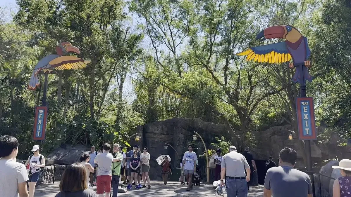 Animal_Kingdom_park_exit_7d75921cb7.webp