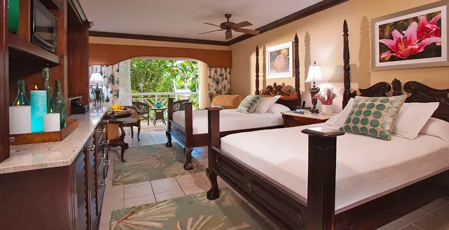 Beaches_Resorts_Turks_Caicos_deluxe_room_5376872447.webp