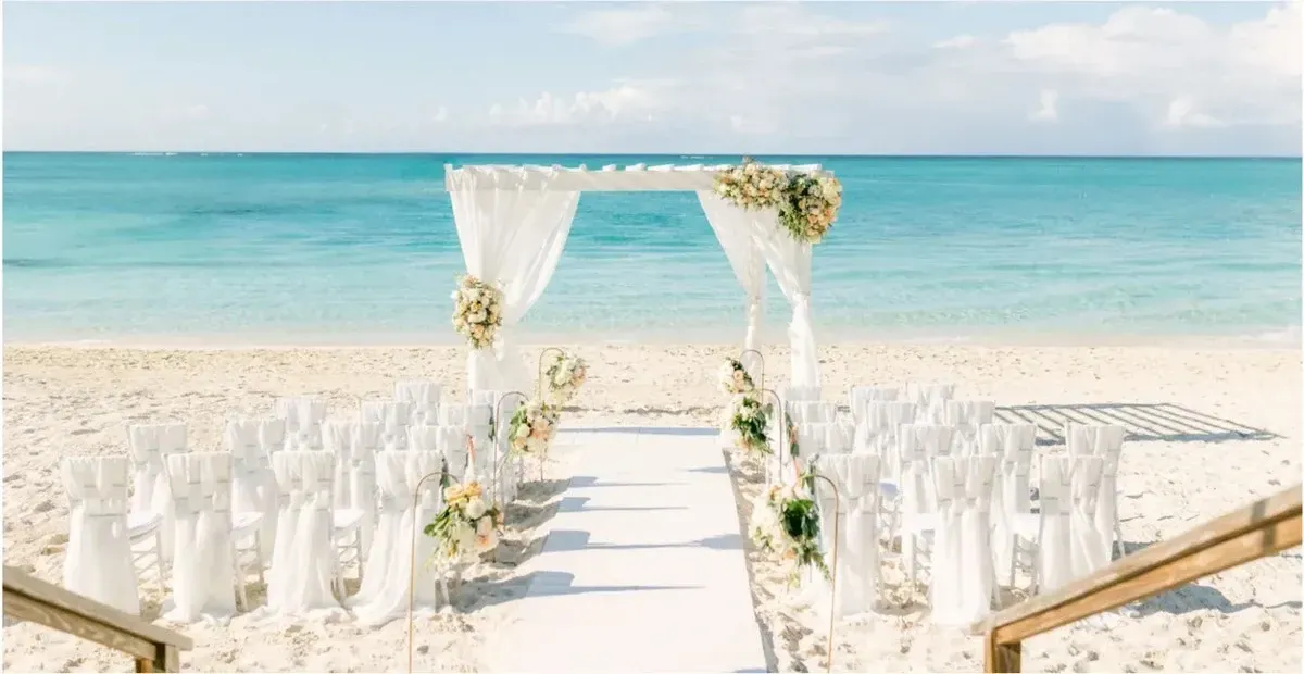 Beaches_Resorts_beachfront_wedding_1fbbe26976.webp