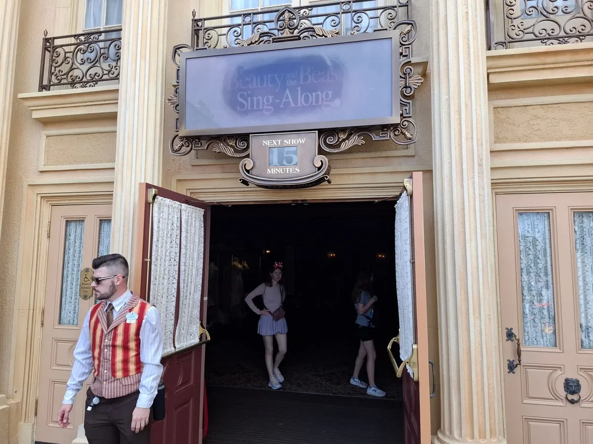 Beauty_and_the_Beast_Sing_Along_entrance_999a5c13f7.webp