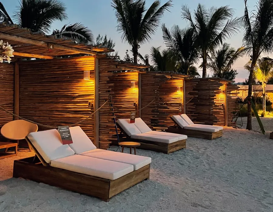 Bimini_Beach_Club_Cabana_29852c471a.webp