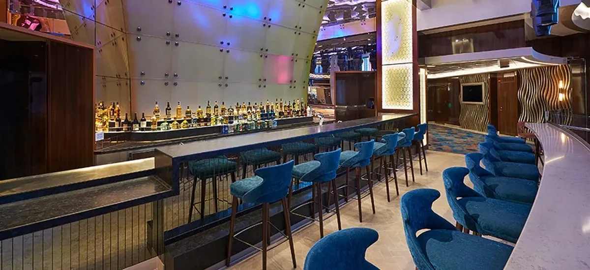 Carnival_Cruise_Line_Carnival_Jubilee_Bar_727b4f430d.webp