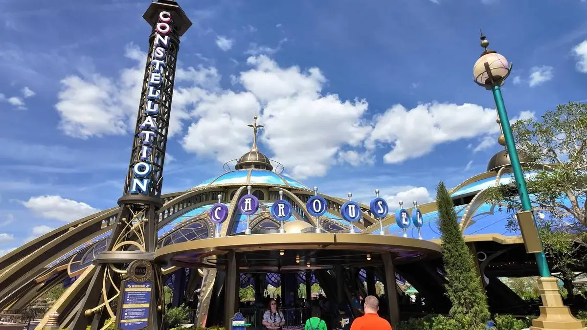 Constellation_Carousel_entrance_47052a106e.webp