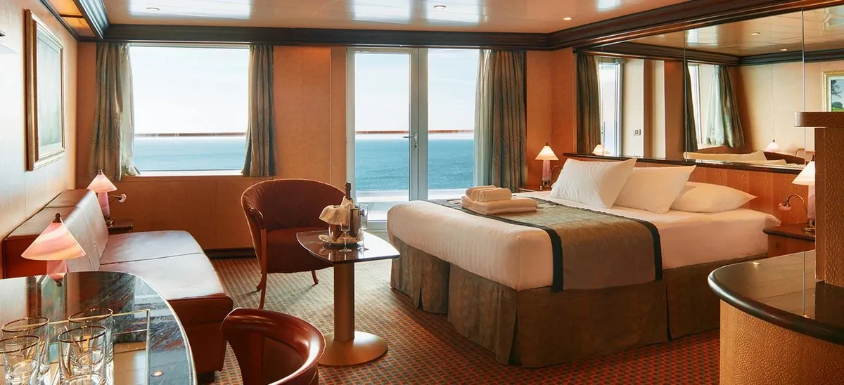 Costa_Cruises_Suite_52a4199c90.webp