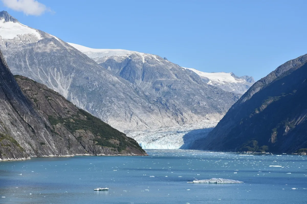 Disney_Cruise_Line_alaska_dawes_glacier_5bb1532901-1.webp
