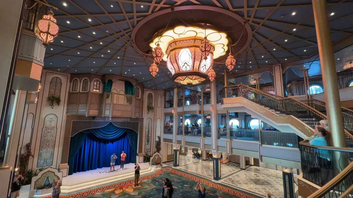Disney_Treasure_atrium_589e701f9c.webp