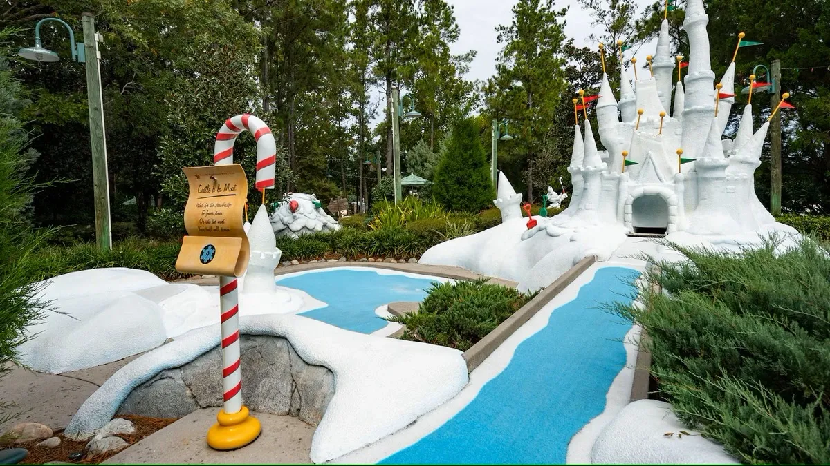 Disney_World_gold_Winter_Summerland_a822cd3b64.webp