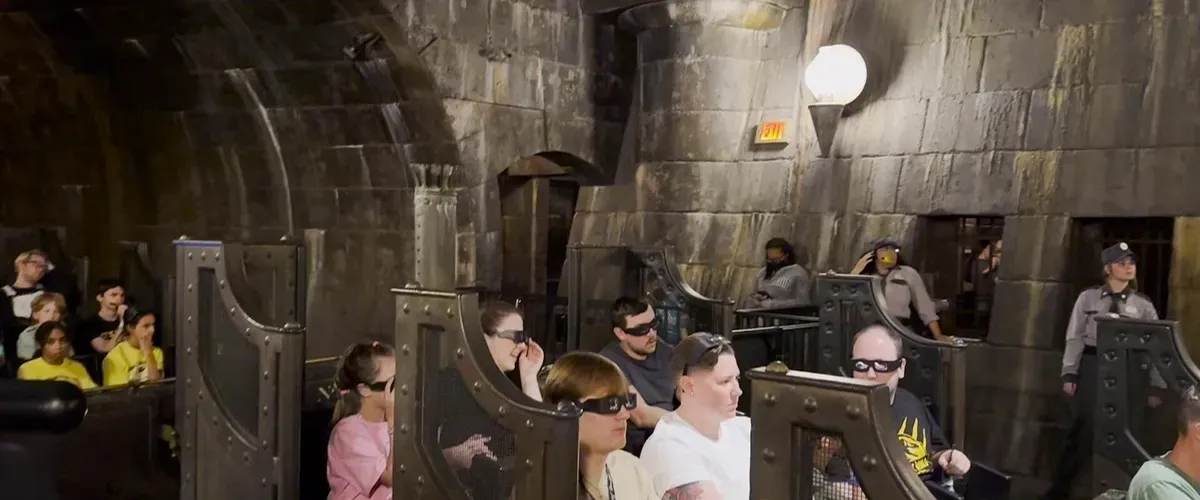 Escape_from_Gringotts_Universal_Harry_6_614aaa84d7.webp