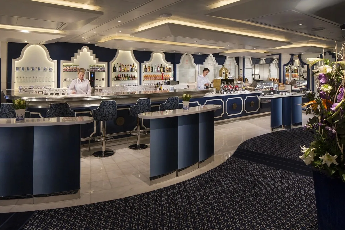 Holland_America_Grand_Dutch_Cafe_44225dfed4.webp