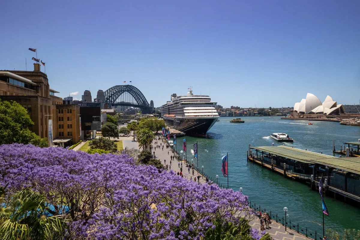 Holland_America_Sydney_Destination_6cddb24515.webp