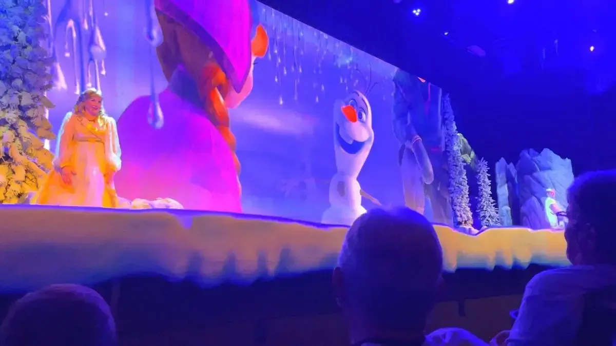 Hollywood_Studios_Frozen_Sing_Along_Olaf_54a7e17ae4-1.webp