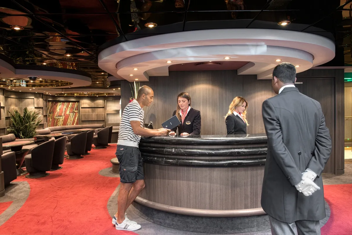 MSC_Cruise_Line_yacht_club_entrance_2c7e1af19f.webp