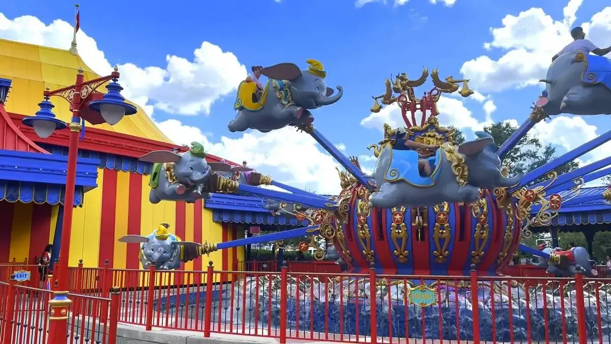 Magic_Kingdom_Dumbo_ride_d27d98f20b.webp