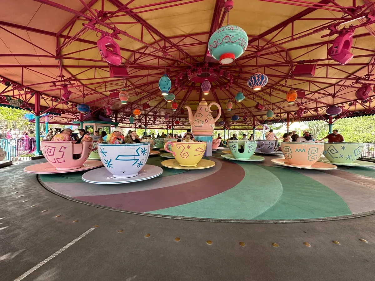 Magic_Kingdom_Mad_Tea_Party_vehicle_4ec98bfaeb.webp