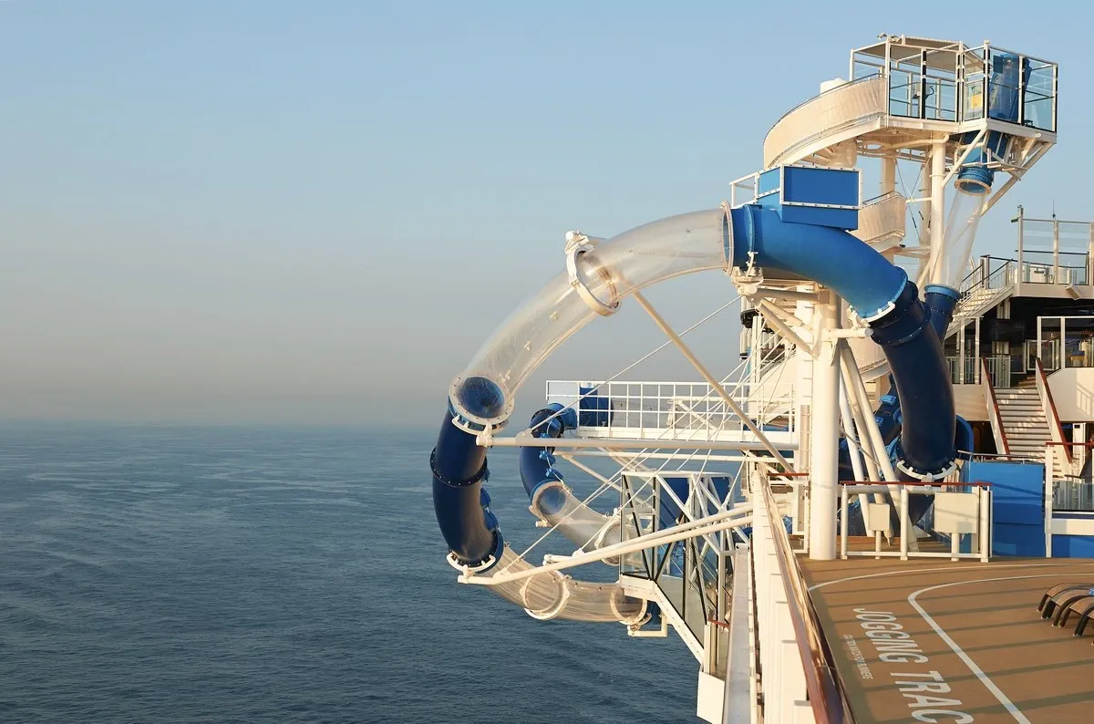 Norwegian_Bliss_Waterslide_146e2932fc.webp