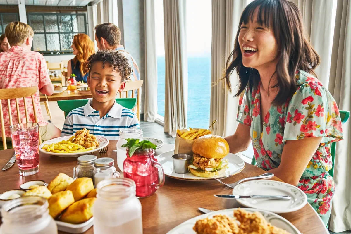 Royal_Caribbean_Cruise_Line_restaurant_food_ffea15754d.webp