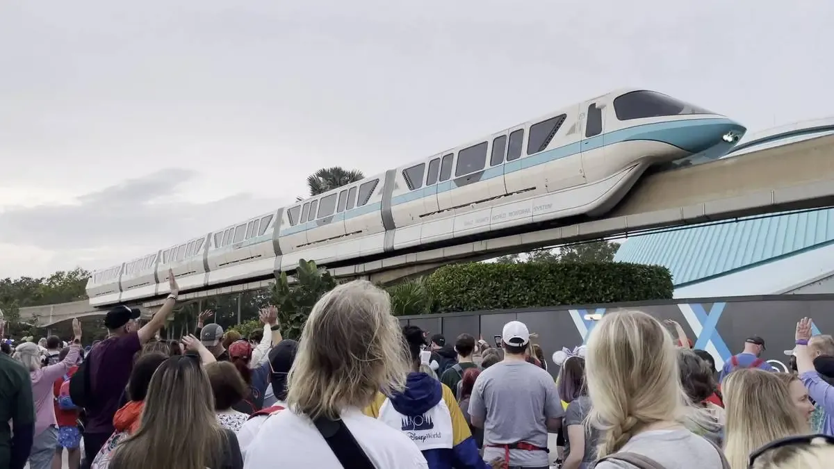Transportation_Disney_World_Monorail_1a95ea4633.webp