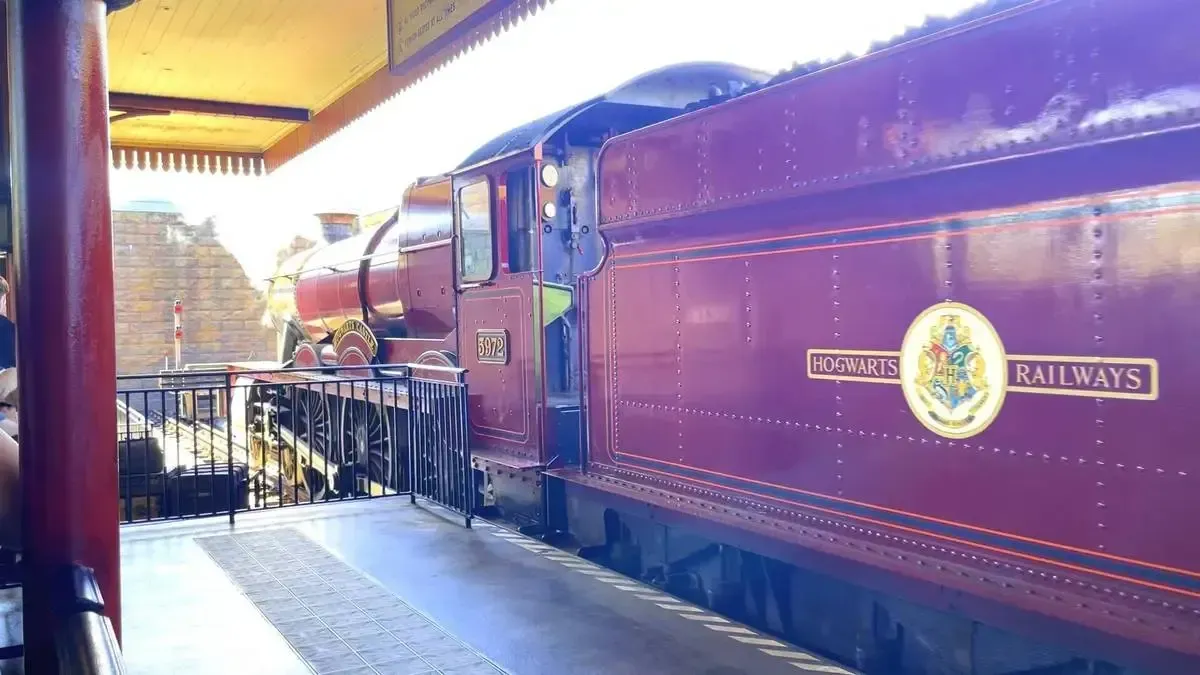 Universal_Orlando_Hogwarts_Express_37a17075d6.webp