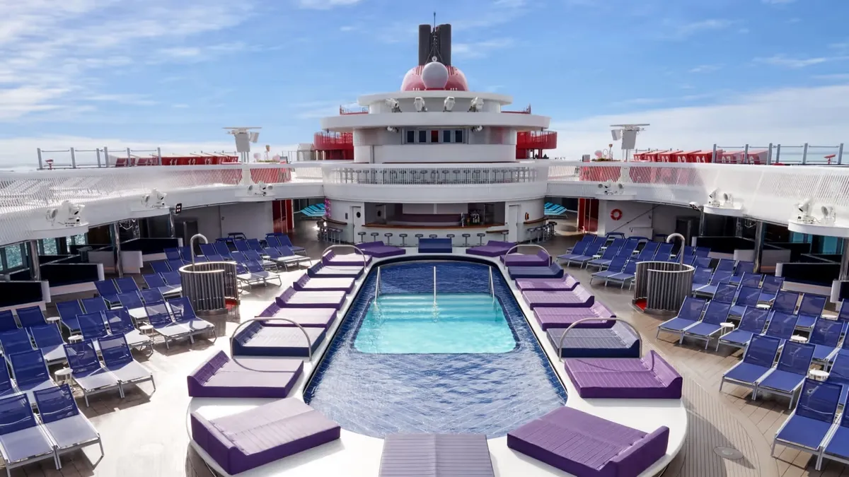 Virgin_Voyages_main_pool_deck_f10e959731.webp