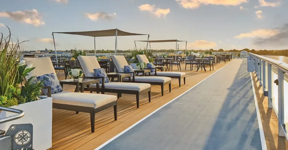 large_American_Cruise_Lines_top_deck_c73272155d.webp